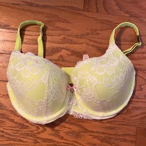 Victoria Secret Lace Bra & panty set Lined Demi 34DDD lime green/yellow NWT